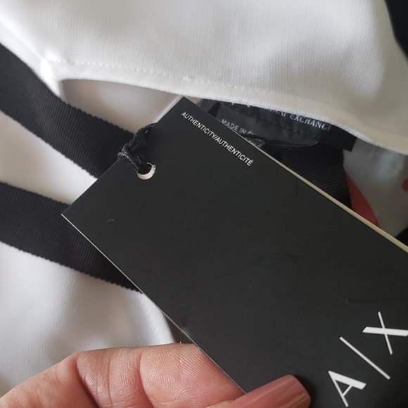 Georgio ARMANI EXCHANGE top. NWT - Picture 5 of 10